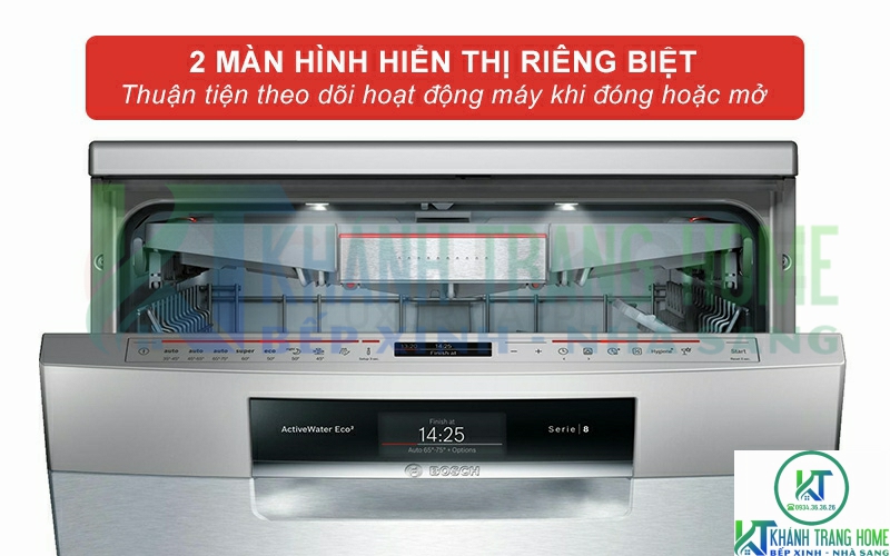 2 màn hình điều khiển riêng biệt giúp tiện lợi theo dõi hoạt động của máy.