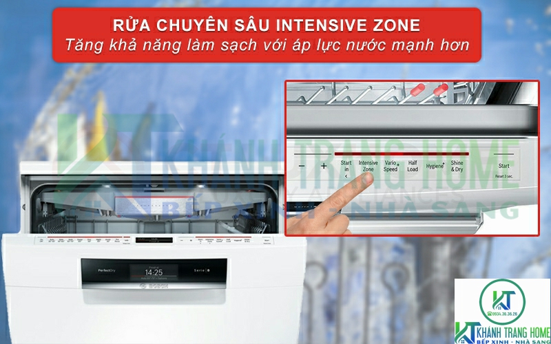 Tính năng Intensive Zone tăng áp lực rửa giàn dưới cùng của máy rửa bát Bosch SMS88TW02M.