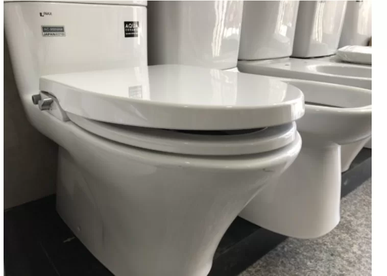 Bồn Cầu INAX C-504A/CW-S15VN 2 Khối Nắp Rửa Cơ